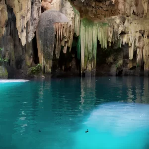 Cenote & Santuario Tsukan